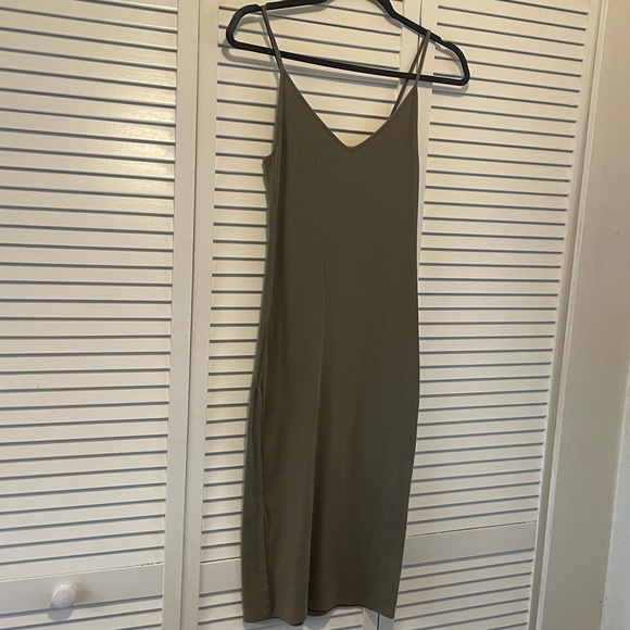 Olive Green Ribbed V Neck Slip Dress Size Small - Picture 1 of 5